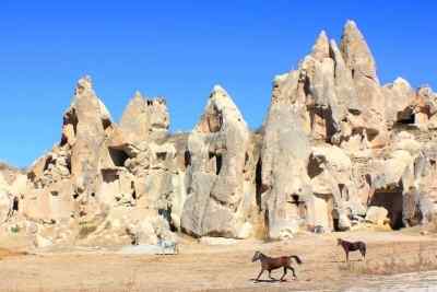 Ihlara Valley & Kaymakli Underground City Group Tour